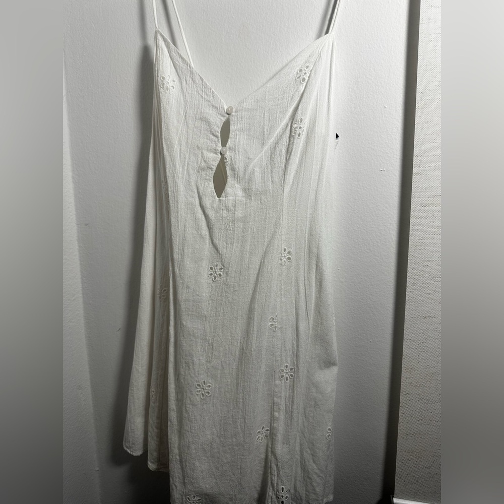White Embroidered Sleeveless Dress